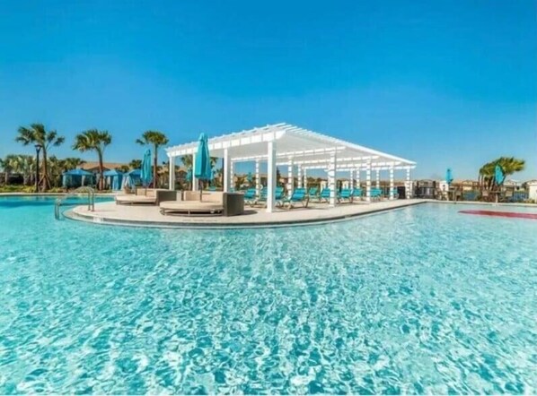 Hus - flera sängar (8822 GC - Fabulous 5BR Townhome: Pet ) | Pool | Uppvärmd pool