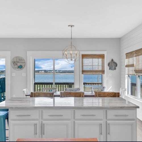 New Listing Sound Access - 4 bed Home
