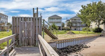 New Listing Sound Access - 4 bed Home