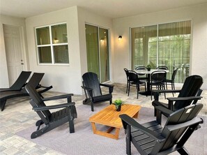 House, Multiple Beds (8949 CB - Exquisite Luxury Home with ) | Outdoor dining