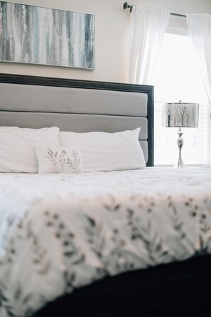 House, Multiple Beds (810 PB - 4BD - Green Luxury Paradise) | 4 bedrooms - 810 PB - 4BD - Green Luxury Paradise (Davenport)