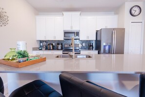 Casa, várias camas (810 PB - 4BD - Green Luxury Paradise) | Cozinha privada