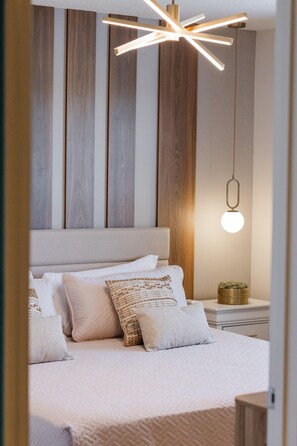 House, Multiple Beds (1643 LA - Luxurious Retreat Windsor a) | 8 bedrooms - 1643 LA - Luxurious Retreat Windsor at Westside (Kissimmee)