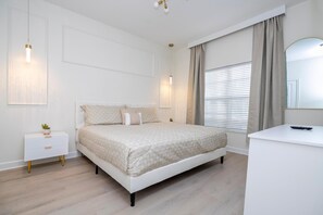คอนโด, หลายเตียง (4812 BR - Luxe Getaway Retreat) | 4 ห้องนอน, เตารีด/โต๊ะรีดผ้า