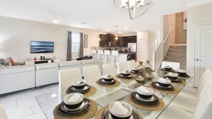 Huis, Meerdere bedden (1562 OL - 8BR Tranquil Escape) | Interieur