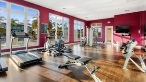 Apartment, Mehrere Betten (8984 SD - Serene Lucaya Retreat) | Fitnessbereich