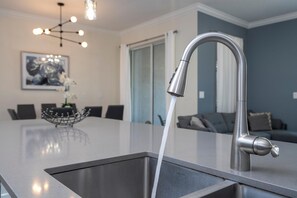 House, Multiple Beds (4337 QS - Charming Hideaway) | Interior - 4337 QS - Charming Hideaway (Kissimmee)