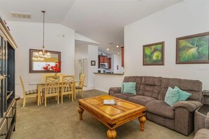 Living area - 2226 RR - Elegant Retreat Private Pool (Davenport)