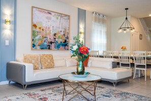 Interior - 4462 KR - Spacious Resort Getaway (Davenport)