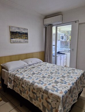 1 slaapkamer, een bureau, gratis wifi, beddengoed