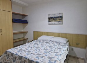 1 bedroom, desk, free WiFi, bed sheets - Hot River in Roma - next to HOT PARK (Esplanada do Rio Quente Rio Quente)