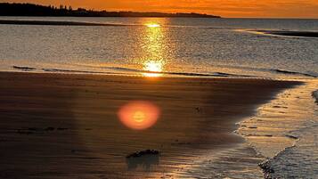 Liegestühle, Strandtücher