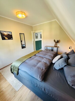 2 chambres, lit parapluie, Wi-Fi gratuit, draps fournis