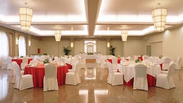 Banquet hall