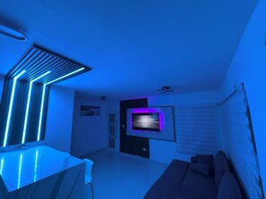 Smart-TV, Stereoanlage