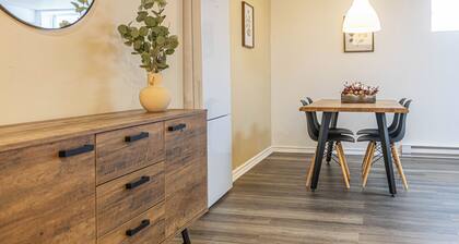 Spacious 2BDRs Apt,ALL NEW! Close to DT /1 parking