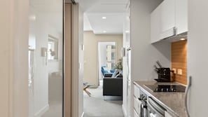 Interior - Belle Escapes - Ocean Views at the Bay (Glenelg)