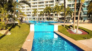Utomhuspool