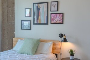 2 chambres, fer et planche à repasser, lit parapluie, Wi-Fi gratuit