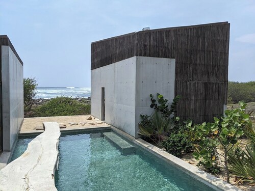 Casa Naila Beach front El Puertecito