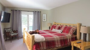 2 bedrooms, iron/ironing board, travel crib, internet