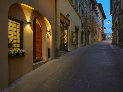 Portica Homes Assisi