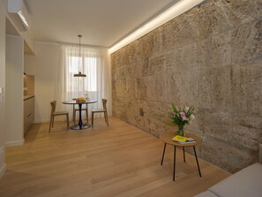 Superior Matrimonial Room | Premium bedding, individually furnished, laptop workspace - Portica Homes Assisi (Assisi)