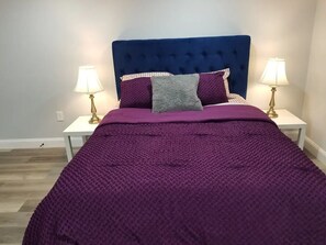 7 bedrooms, iron/ironing board, WiFi, bed sheets