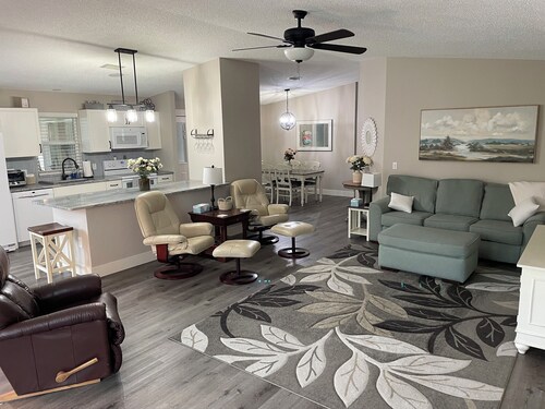 Renovated ranch with GOLF CART in Del Mar!