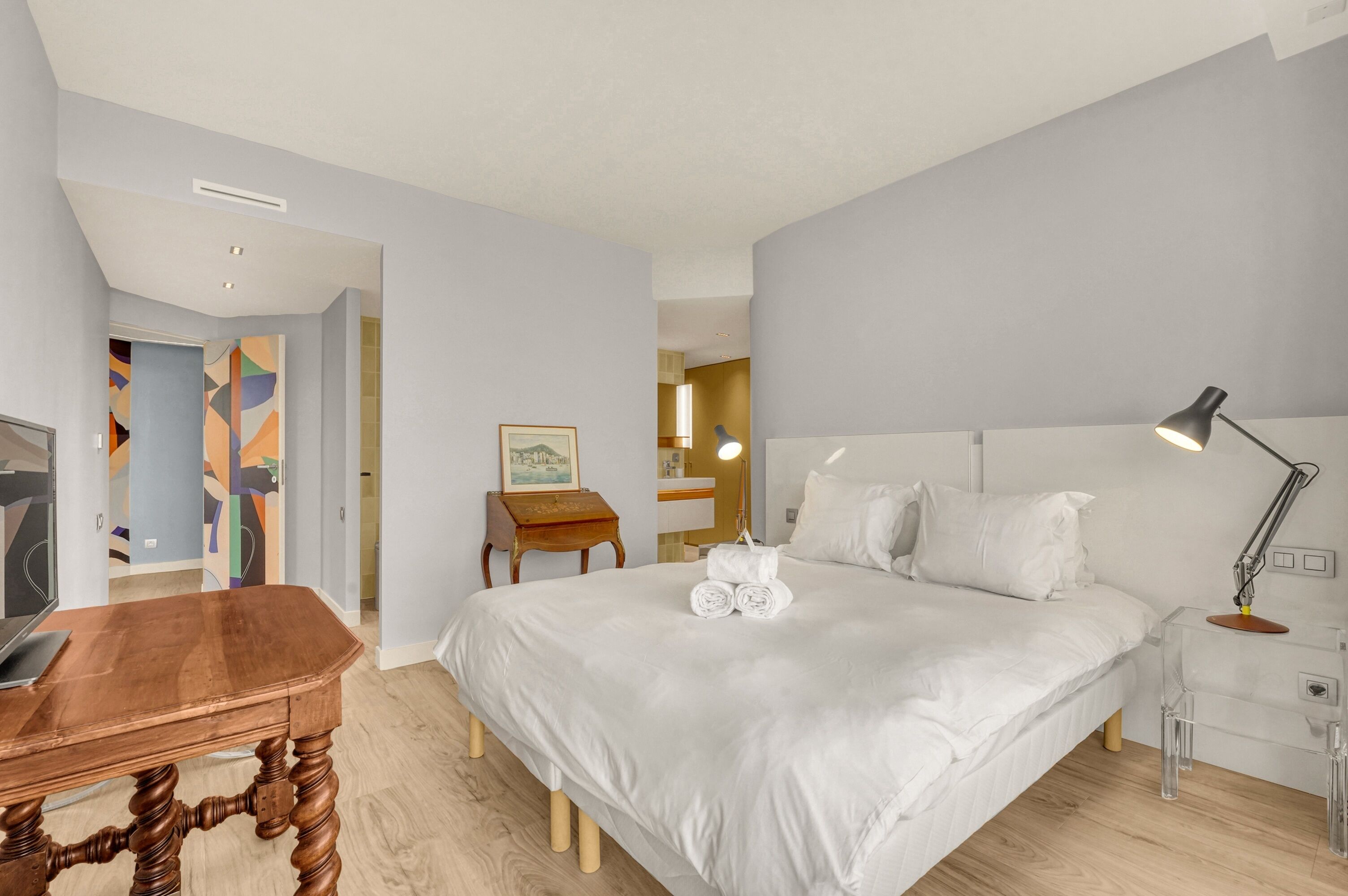 3 chambres, fer et planche à repasser, Wi-Fi gratuit, draps fournis