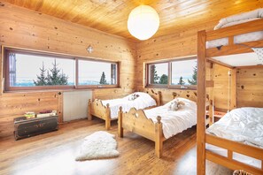 4 camere, ferro/asse da stiro, Wi-Fi gratuito