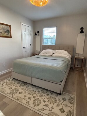 3 室のベッドルーム、アイロン / アイロン台、WiFi、ベッドシーツ