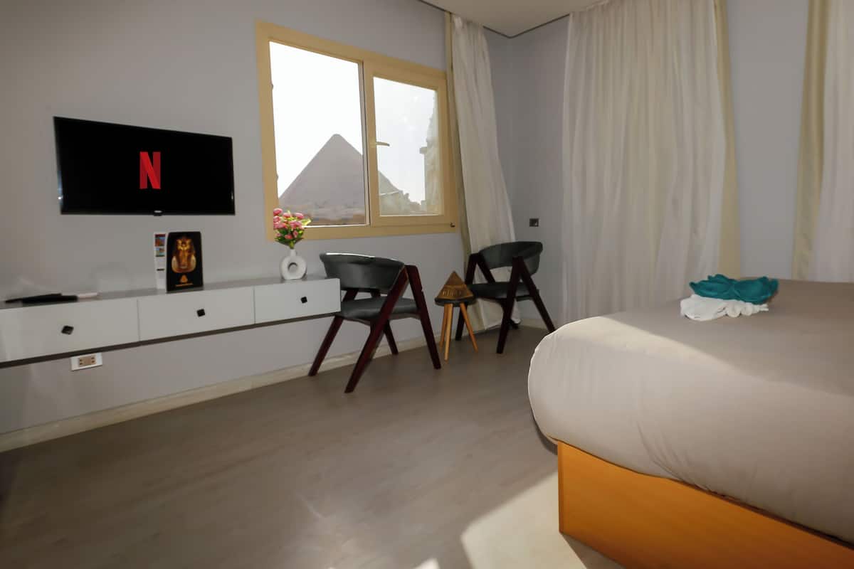 Super Deluxe Double Room (Pyramids View) | 客房景观