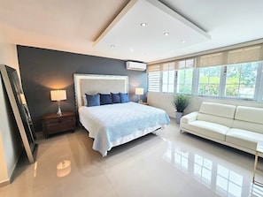 4 bedrooms, WiFi, bed sheets