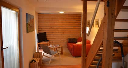 Kleines Häuschen mit Küche, Start zur Erkundung der Pfälzer Weinregion.