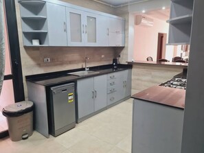 Paper towels - "Supreme City Stay" @Midtown Compound AUC Avenue (Cairo Governorate)