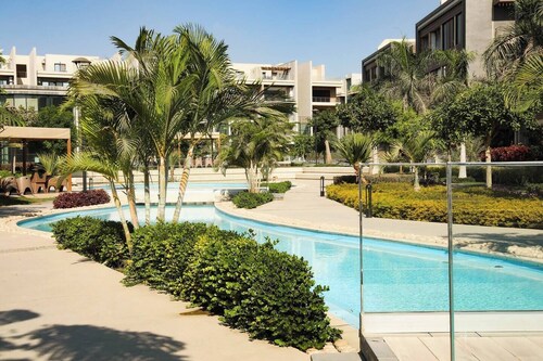 "Fantastic City Stay" in Midtown, New Cairo