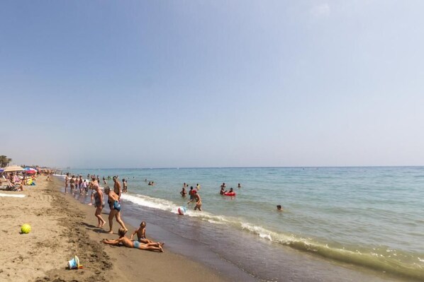 Platja a a prop