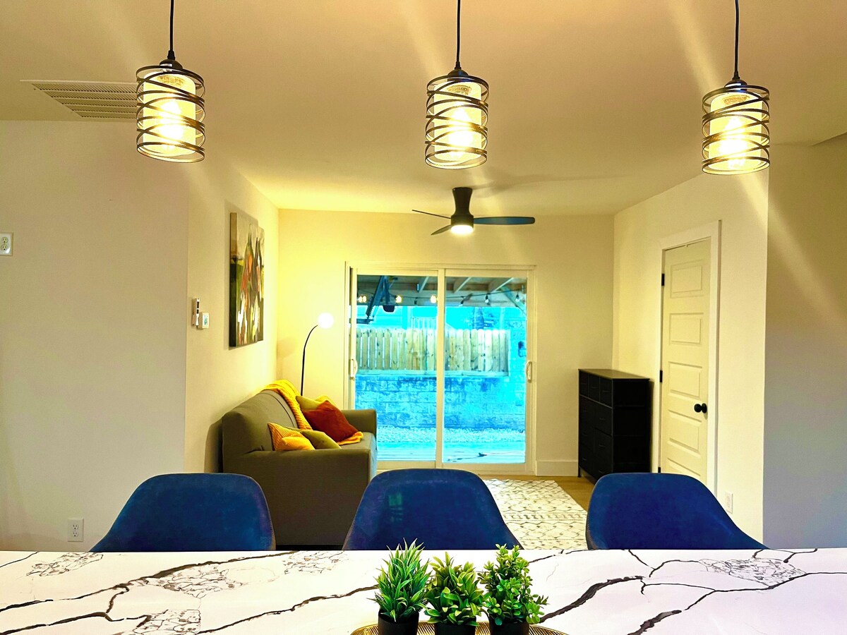 Photo 15 of Charming Home Near Downtown & SXSW Hotspots