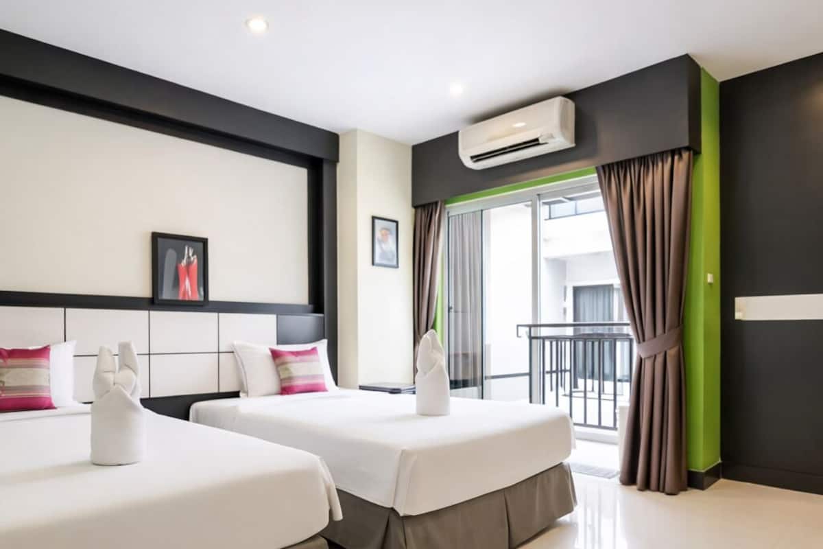 Superior Twin Room, Balcony | In-room safe, desk, soundproofing, free WiFi