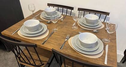 Newly renovated ground floor flat, central Bath