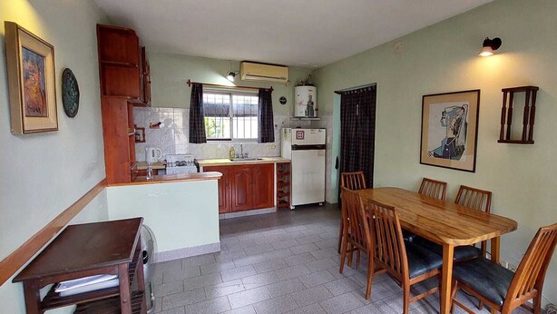 Dining - Apartamento Centrico, Una habitacion Doble Ideal para Parejas (Tandil)