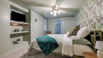 4 bedrooms, WiFi, bed sheets