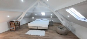 3 عدّة غرف نوم ومكواة/لوح كي وسرير سفر وواي فاي مجانًا