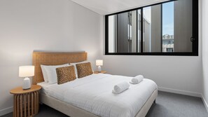 2 dormitorios, tabla de planchar con plancha, wifi gratis y ropa de cama