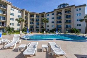 A heated pool - King's Hideaway*Oceanview*Pool* (Daytona Beach Shores)