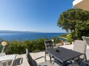 Outdoor dining - Apartments Roma - One Bedroom Apartment (Stanici)