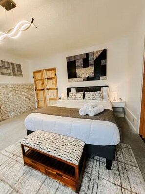 1 bedroom, iron/ironing board, free WiFi, bed sheets
