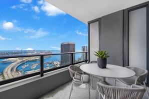 Huoneisto, parveke, näköala lahdelle | Parveke