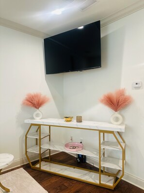 Interior - Charming 3-bedroom condo in Oxford!  (Oxford)